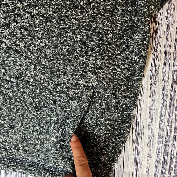 Boys Liv Outdoor Insulating Sweater Fleece, Gray, 1/4 Zip, NWT, Small 7/8, Warm - Picture 7 of 9